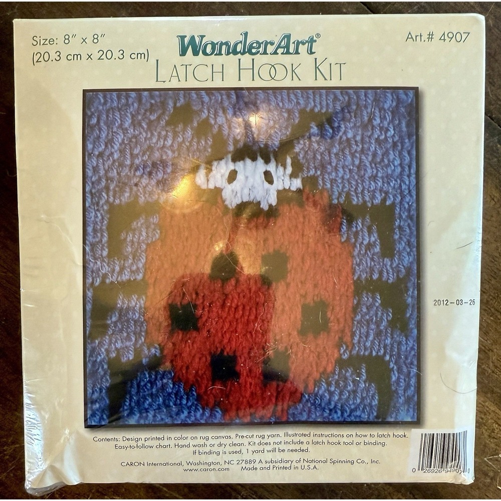 WonderArt Latch Hook Kit Lady Bug 8x8 number 4907, Caron international sealed